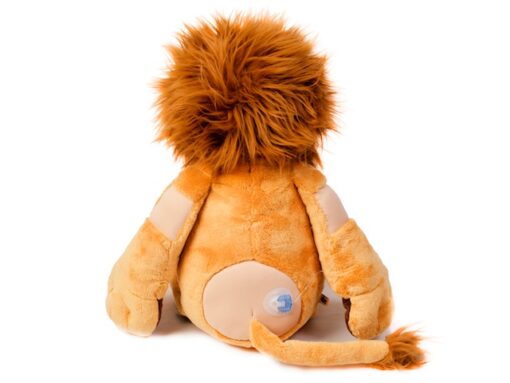 Close-up of Lenny’s padded training sites on lion’s back